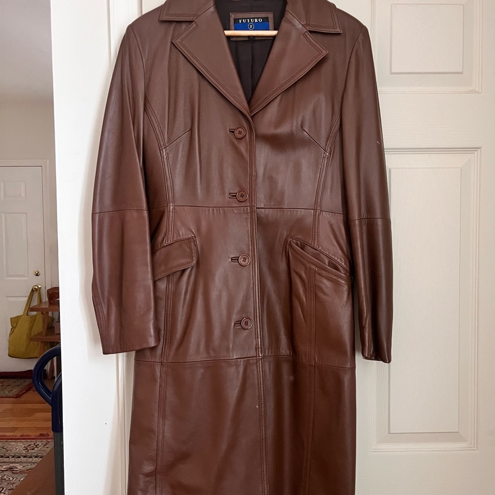 FUTURO Women's Brown Leather Coat